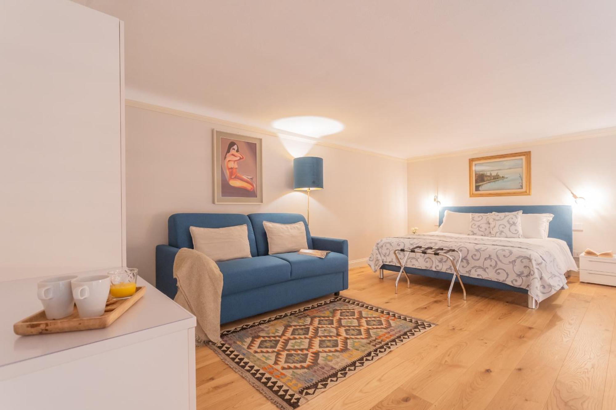 Cinque Giornate 70 Suites By Rent All Комо Экстерьер фото